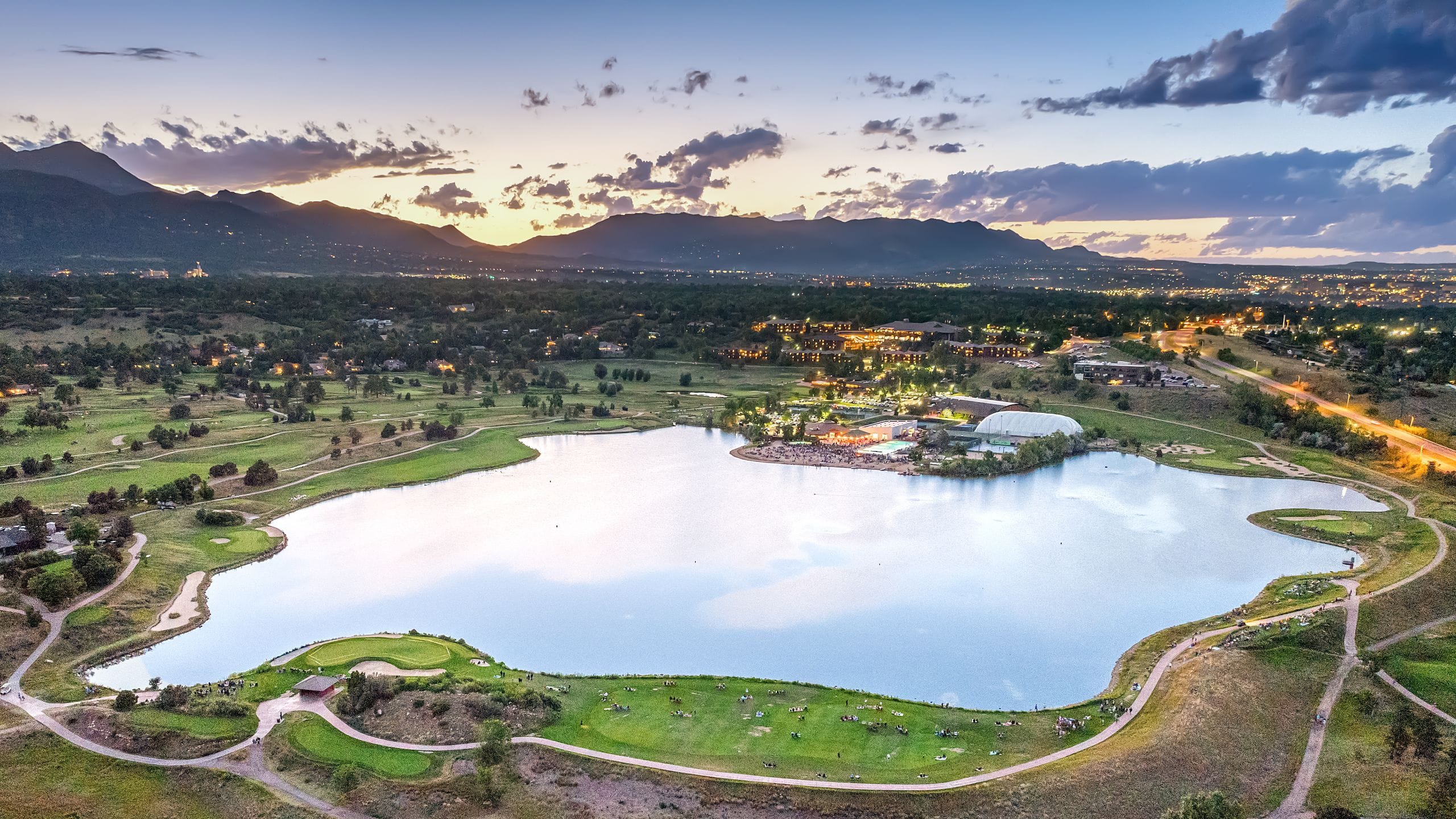 Cheyenne Mountain Resort pool